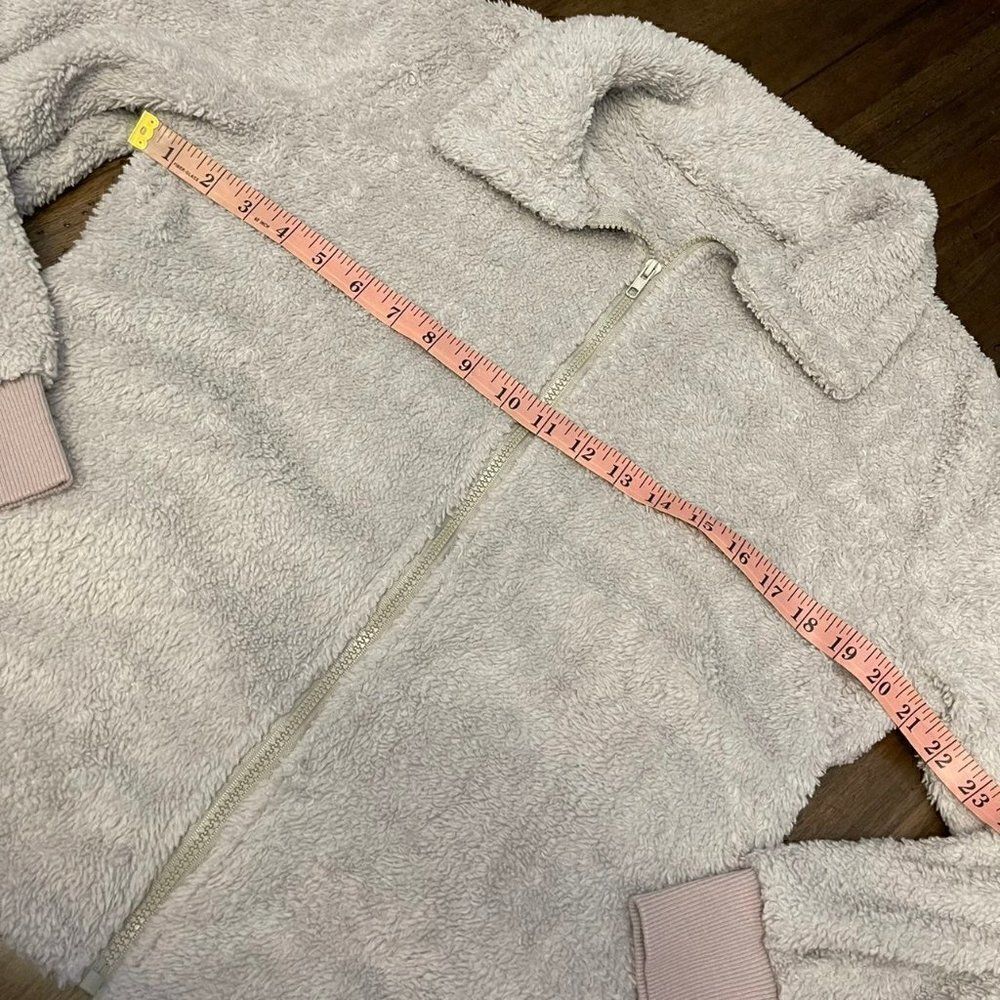 Fuzzy Teddy Jacket - Picture 5 of 13